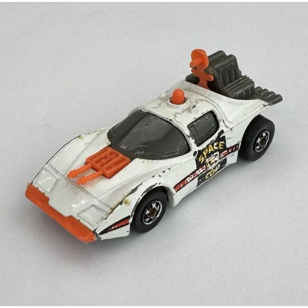 Vintage 1978 Hot Wheels Science Friction Space Cop White Diecast Car Hong Kong